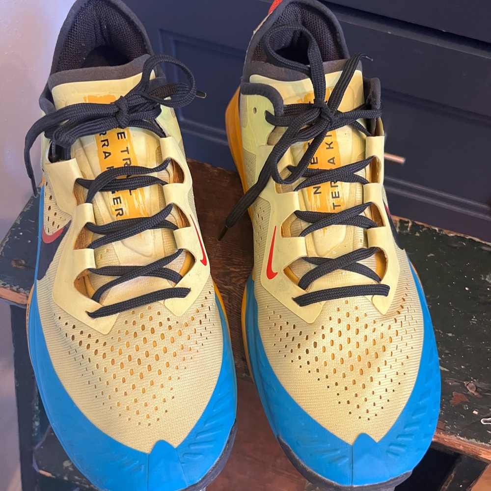 Nike Men’s Air Zoom Trail Terra Kiger Shoes